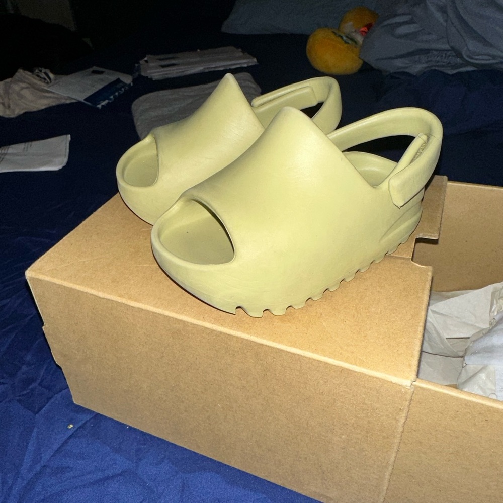Toddler yeezy slides straight out of Yeezy supply